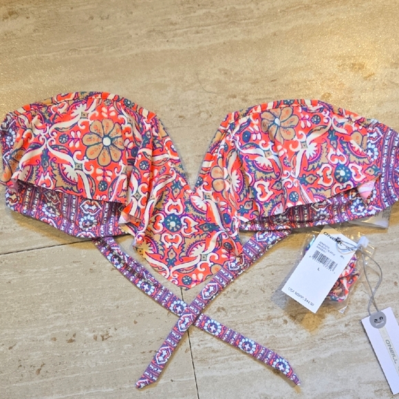 O'Neill Other - New O'Neill Majestic Ruffle Bandeau Bikini Top